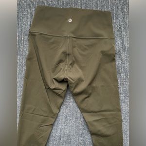 Lululemon leggings high waisted - size 6